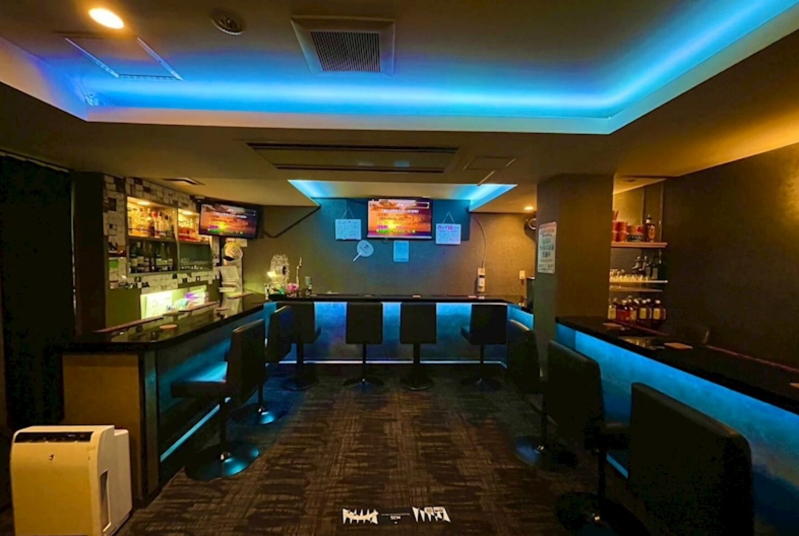 ガールズバー&ラウンジ Sala 店内写真